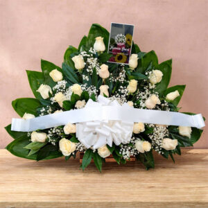 Arreglo Fúnebre de Rosas Blancas – Despedida Sereno