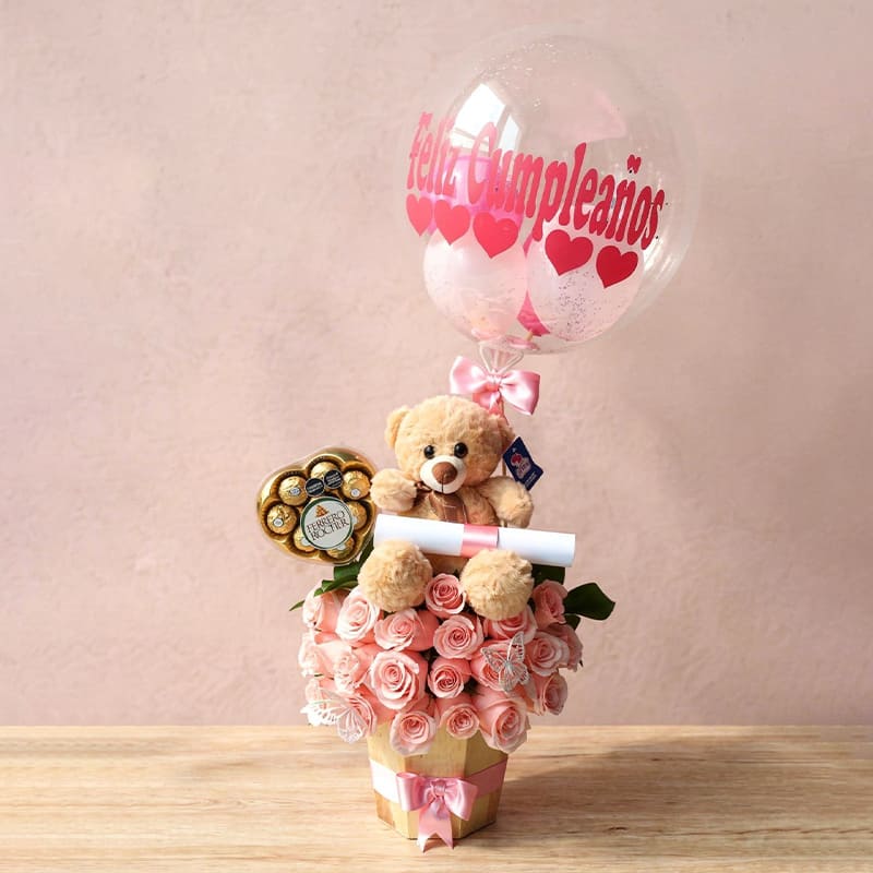 Arreglo de Cumpleaños con Peluche y Globo – Celebración Especial