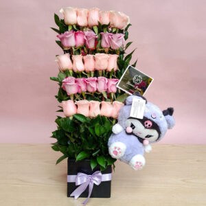 Arreglo de Cumpleaños con Peluche y Rosas Rosadas – Detalle Especial