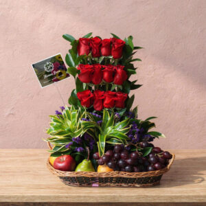 Arreglo de Rosas con Frutas – Detalle Único