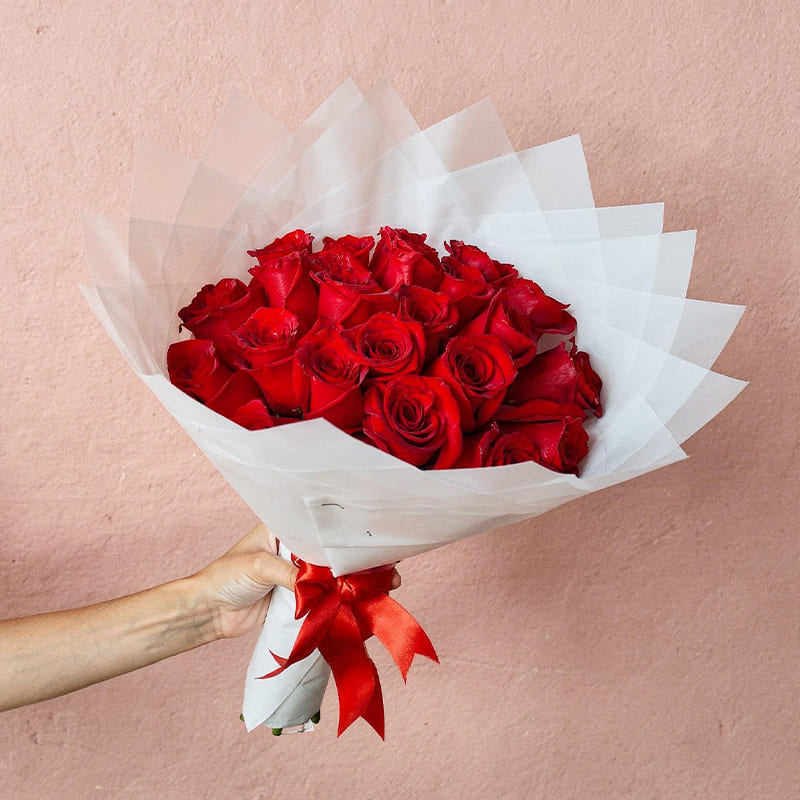 Bouquet Clásico de Rosas Rojas – Amor Intenso
