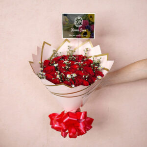 Bouquet de Rosas Rojas con Flores Complementarias – Amor Natural